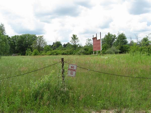 Starlite Drive-In Theatre - Summer 2013 (newer photo)